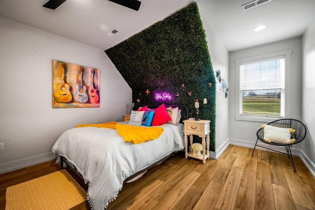 *Dog Friendly*Modern Home-Minutes To Dollywood, Gatlinburg, Smoky Mountains & Pigeon Forge! מראה חיצוני תמונה